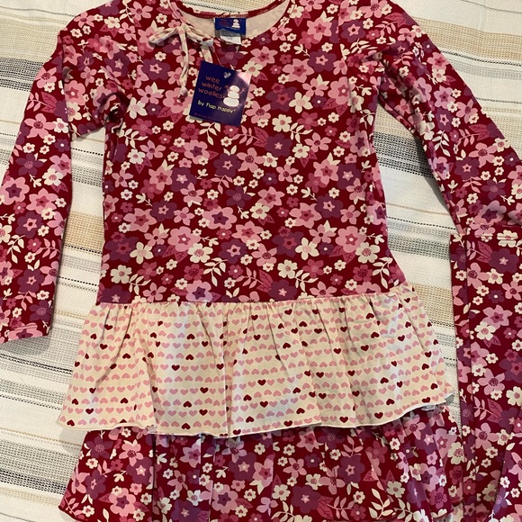 Little Girl’s Outfit - Picture 2 of 5